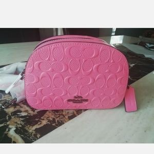 SOLD. Coach mini Serena crossbody